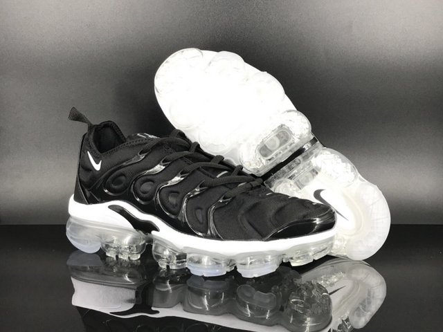 Nike Air VaporMax Plus-31